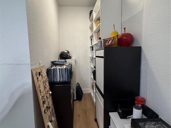 6923 Julia Gardens Dr, Coconut Creek FL 33073