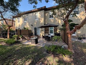 6923 Julia Gardens Dr, Coconut Creek FL 33073