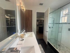 6923 Julia Gardens Dr, Coconut Creek FL 33073