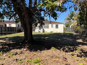 4420 SW 3rd St, Miami FL 33134