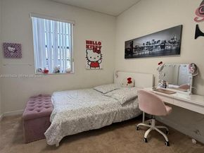9386 W 33rd Ln, Hialeah FL 33018