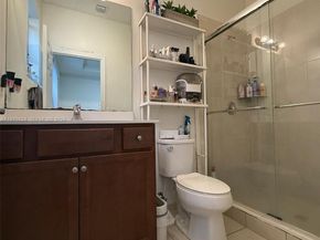 9386 W 33rd Ln, Hialeah FL 33018