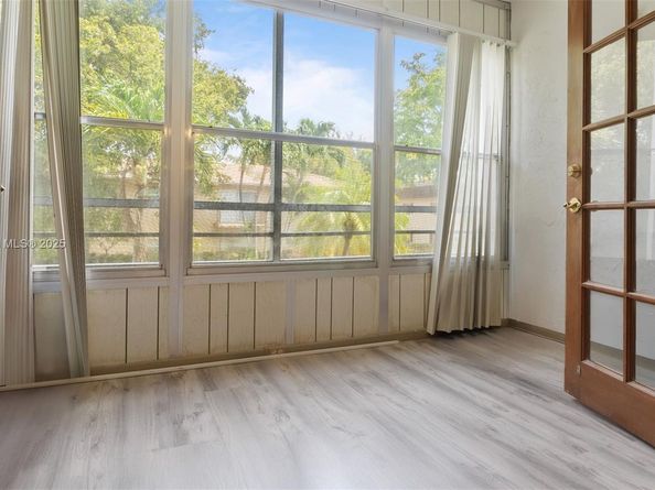 8605 W Sample Rd 202, Coral Springs FL 33065