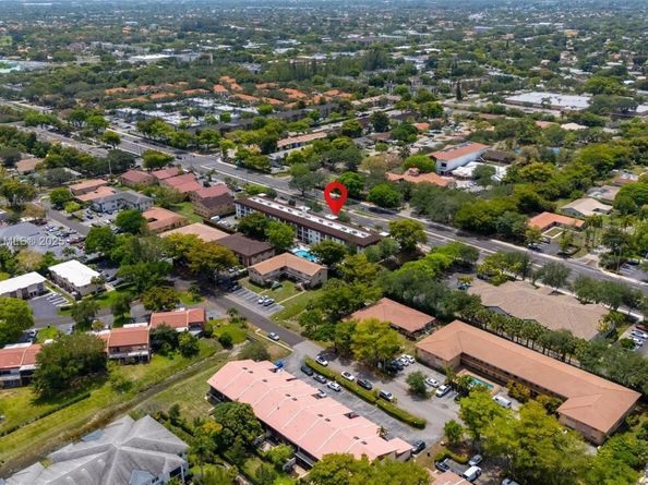 8605 W Sample Rd 202, Coral Springs FL 33065