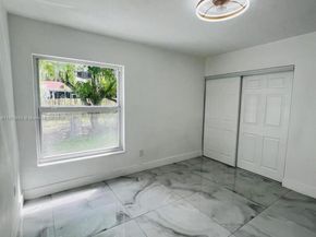 19585 NW 29th Ct, Miami Gardens FL 33056