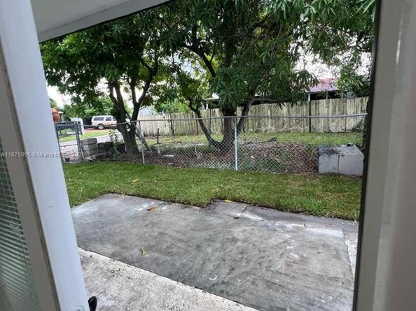 19585 NW 29th Ct, Miami Gardens FL 33056