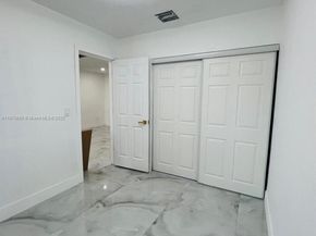 19585 NW 29th Ct, Miami Gardens FL 33056