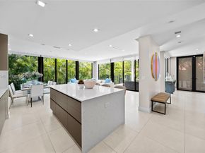 4740 Alton Rd, Miami Beach FL 33140