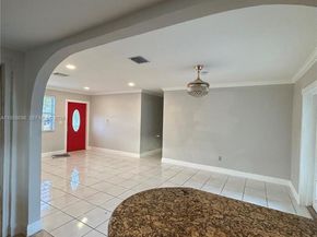 7150 Coolidge St, Hollywood FL 33024