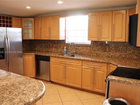 7150 Coolidge St, Hollywood FL 33024