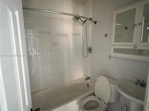 7150 Coolidge St, Hollywood FL 33024