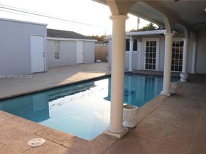 7150 Coolidge St, Hollywood FL 33024