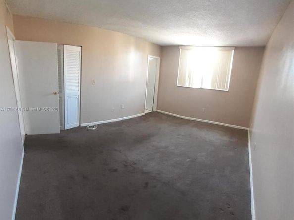 2860 Somerset Dr 317K, Lauderdale Lakes FL 33311