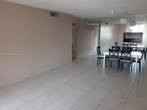 2860 Somerset Dr 317K, Lauderdale Lakes FL 33311