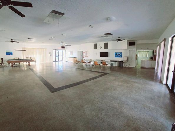 2860 Somerset Dr 317K, Lauderdale Lakes FL 33311