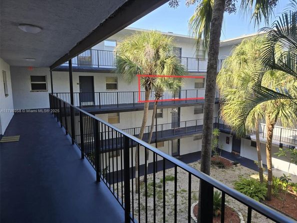 2860 Somerset Dr 317K, Lauderdale Lakes FL 33311