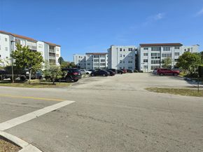 2860 Somerset Dr 317K, Lauderdale Lakes FL 33311