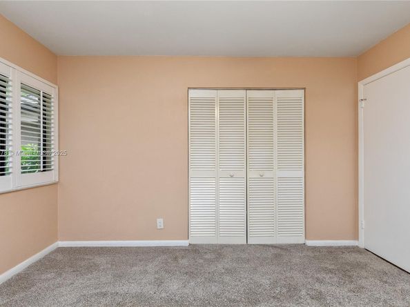 9360 S Chelsea Dr S, Plantation FL 33324