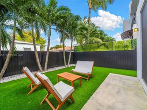 3061 SW 21st Ter 3061, Miami FL 33145