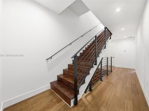 3061 SW 21st Ter 3061, Miami FL 33145