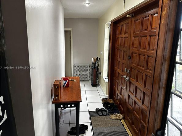 3860 SW 121st Ave, Miami FL 33175