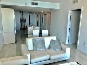 460 NE 28th St 1907, Miami FL 33137