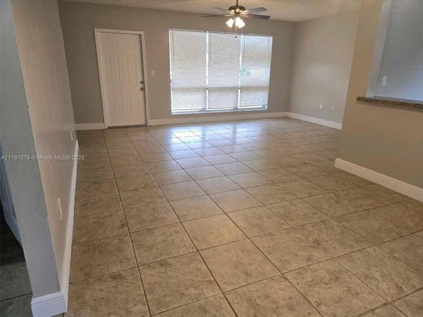 7917 Juniper St, Miramar FL 33023