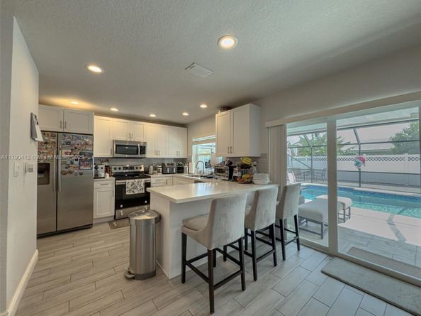1260 NW 112th Way, Coral Springs FL 33071