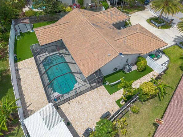 1260 NW 112th Way, Coral Springs FL 33071