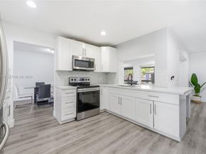 8555 NW 25th Pl, Coral Springs FL 33065