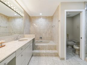 19236 Fisher Island Dr 19236, Miami Beach FL 33109