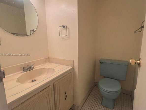 2821 N Miami Beach Blvd 2E, North Miami Beach FL 33160