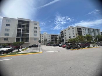 2821 N Miami Beach Blvd