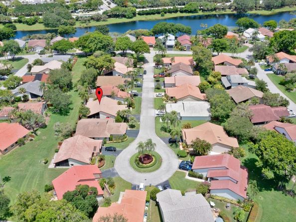 2202 Charleston, Weston FL 33326