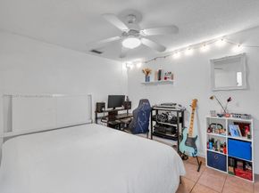 2202 Charleston, Weston FL 33326