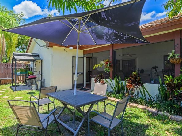 2202 Charleston, Weston FL 33326