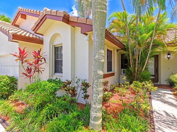 2202 Charleston, Weston FL 33326