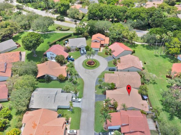 2202 Charleston, Weston FL 33326