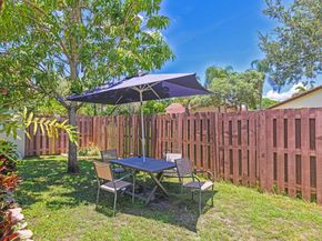 2202 Charleston, Weston FL 33326