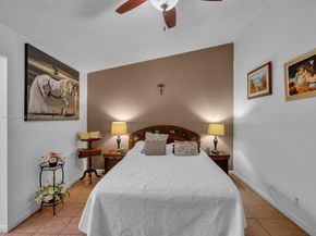 2202 Charleston, Weston FL 33326