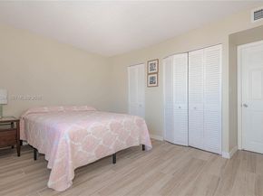 401 Golden Isles Dr 902, Hallandale Beach FL 33009