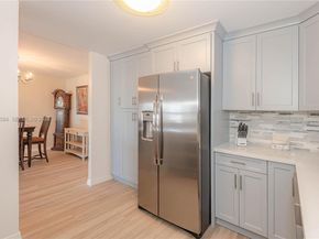 401 Golden Isles Dr 902, Hallandale Beach FL 33009