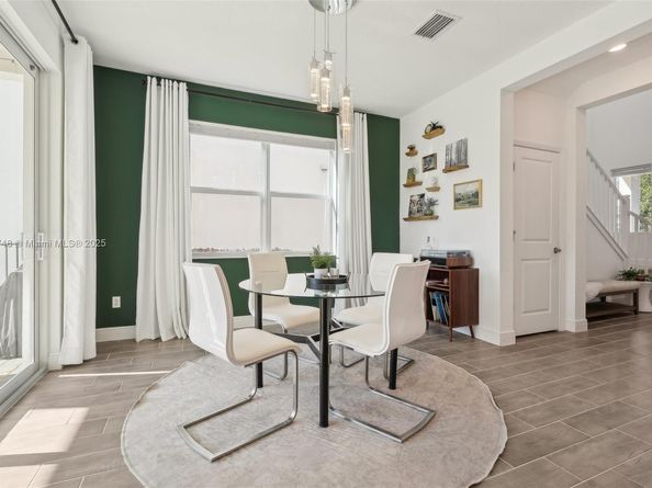 4204 Veleiros Ave, Deerfield Beach FL 33064