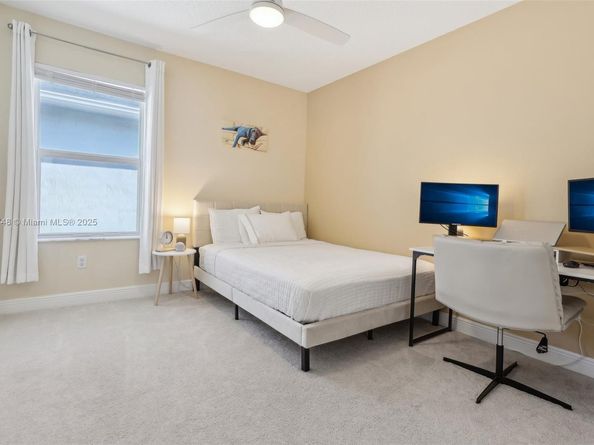 4204 Veleiros Ave, Deerfield Beach FL 33064