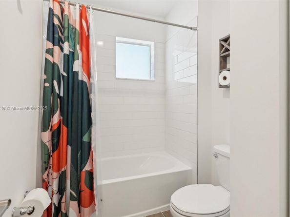 4204 Veleiros Ave, Deerfield Beach FL 33064