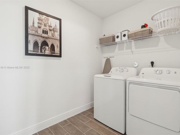 4204 Veleiros Ave, Deerfield Beach FL 33064