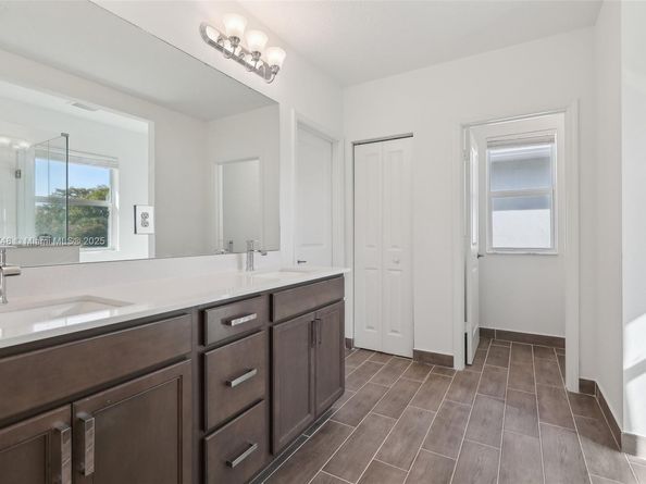 4204 Veleiros Ave, Deerfield Beach FL 33064