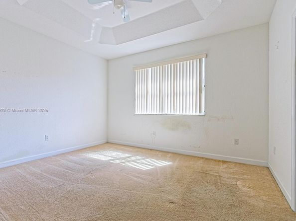 1015 NE 41st Pl, Homestead FL 33033