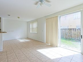 1015 NE 41st Pl, Homestead FL 33033