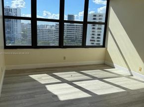 2500 Parkview Dr 1214, Hallandale Beach FL 33009